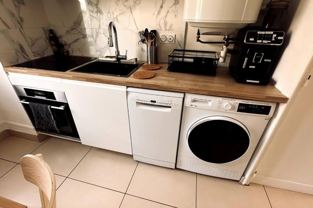 Appartement 3 Chambres + Parking A Lyon 7 Exterior foto